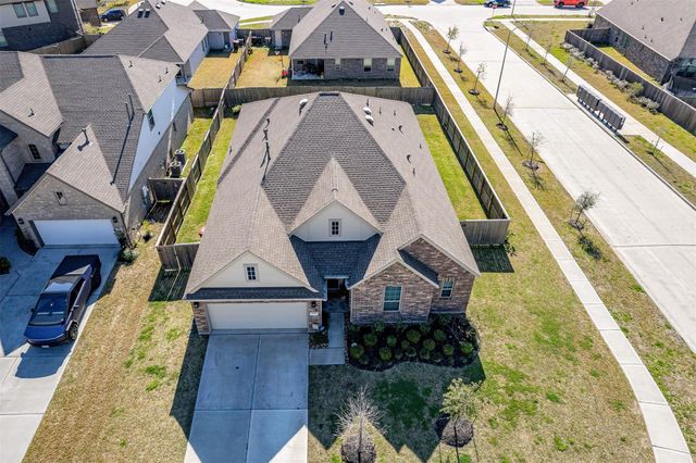 9607 Sterling Arbor Drive, Baytown, TX 77521