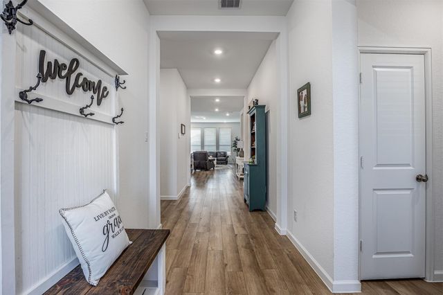 9607 Sterling Arbor Drive, Baytown, TX 77521