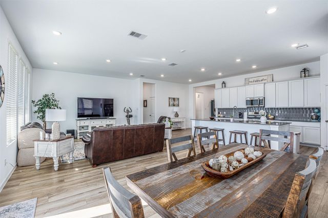 9607 Sterling Arbor Drive, Baytown, TX 77521