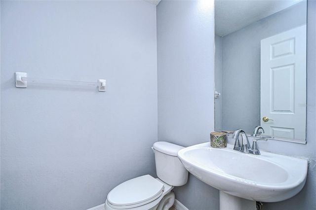 5103 ASHCREST COURT, Tampa, FL 33647