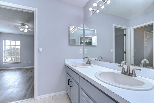 5103 ASHCREST COURT, Tampa, FL 33647
