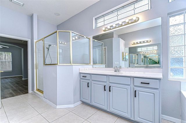 5103 ASHCREST COURT, Tampa, FL 33647