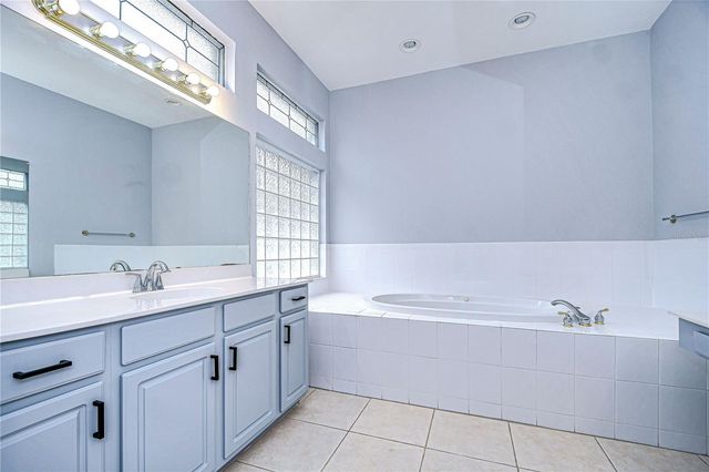 5103 ASHCREST COURT, Tampa, FL 33647