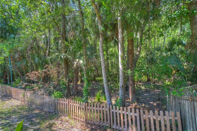 5103 ASHCREST COURT, Tampa, FL 33647