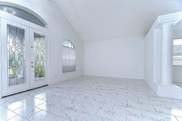 5103 ASHCREST COURT, Tampa, FL 33647