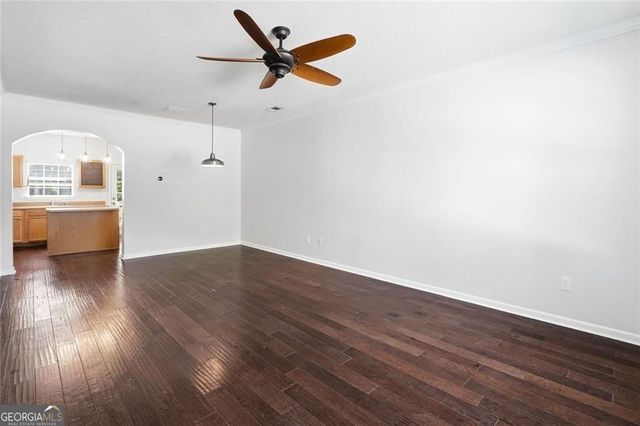 2086 Del Lago Circle, Kennesaw, GA 30152