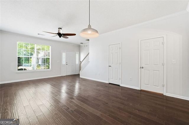 2086 Del Lago Circle, Kennesaw, GA 30152