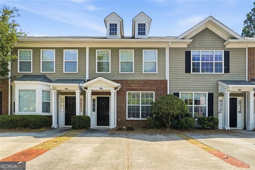 2086 Del Lago Circle, Kennesaw, GA 30152