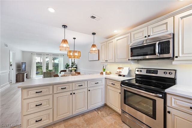 190 Pebble Beach BLVD 202, Naples, FL 34113