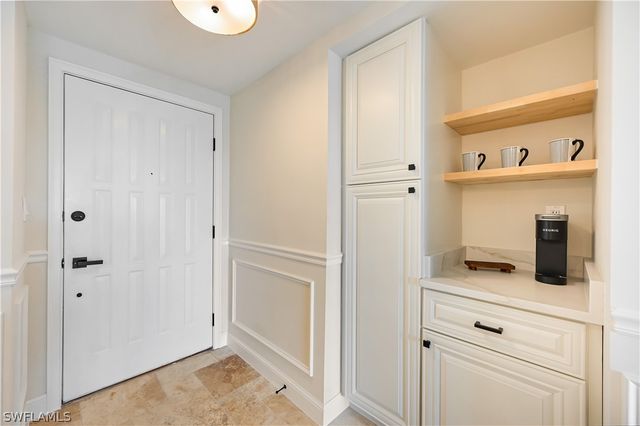 190 Pebble Beach BLVD 202, Naples, FL 34113