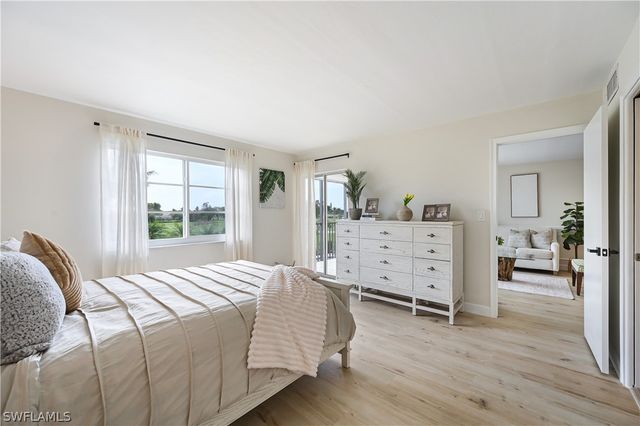 190 Pebble Beach BLVD 202, Naples, FL 34113