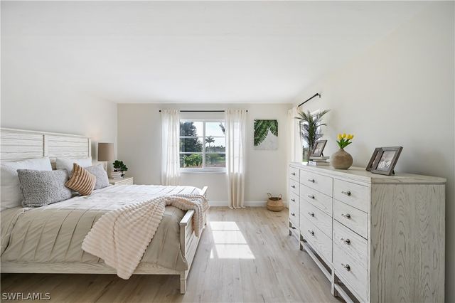 190 Pebble Beach BLVD 202, Naples, FL 34113