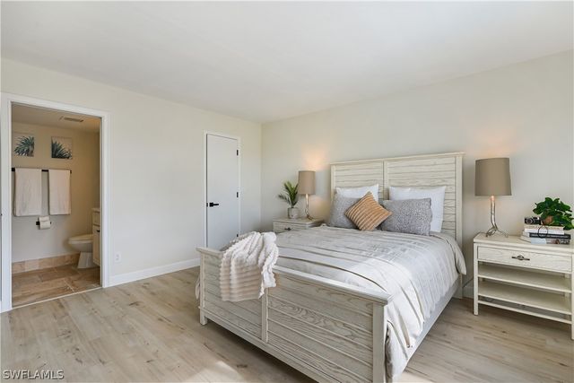 190 Pebble Beach BLVD 202, Naples, FL 34113