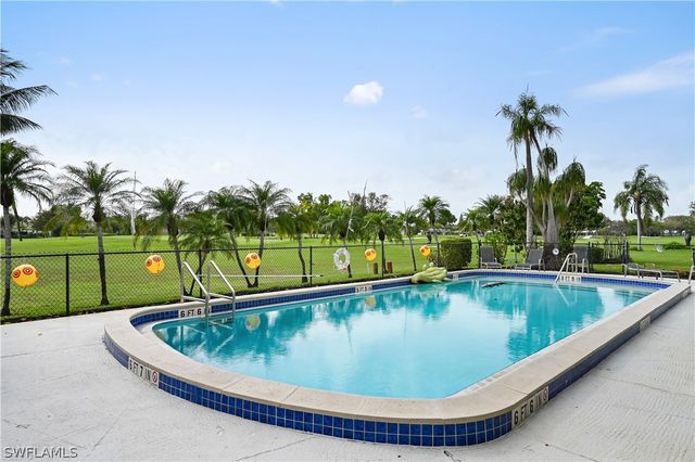 190 Pebble Beach BLVD 202, Naples, FL 34113