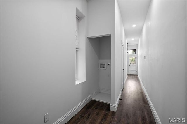 6827 Minnesota Avenue, St Louis, MO 63111