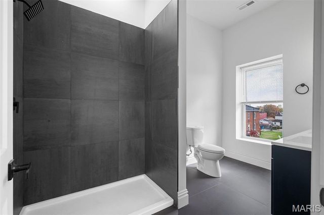 6827 Minnesota Avenue, St Louis, MO 63111