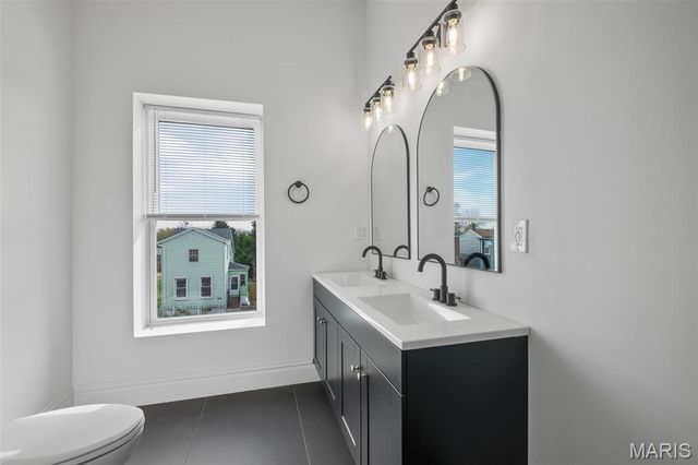 6827 Minnesota Avenue, St Louis, MO 63111