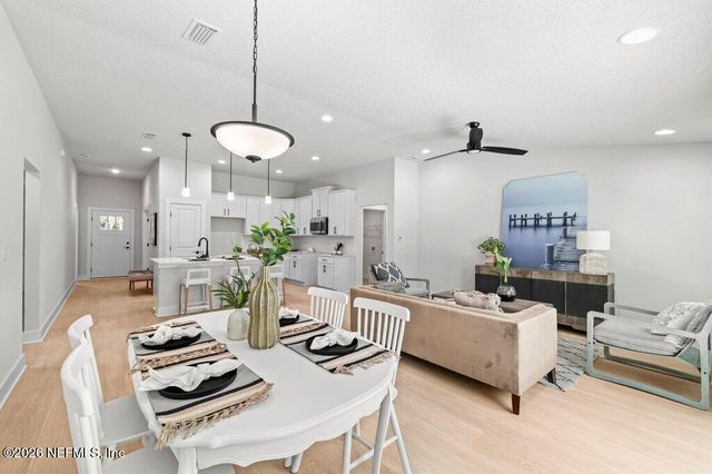 620 BULLS BAY Highway, Jacksonville, FL 32220