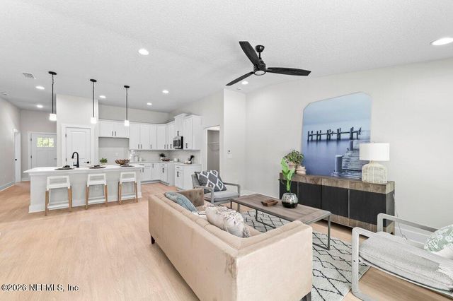 620 BULLS BAY Highway, Jacksonville, FL 32220