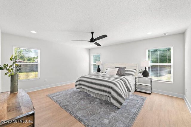 620 BULLS BAY Highway, Jacksonville, FL 32220
