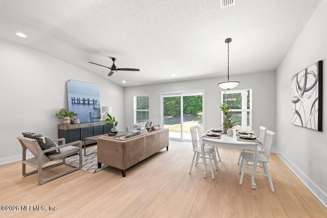 620 BULLS BAY Highway, Jacksonville, FL 32220