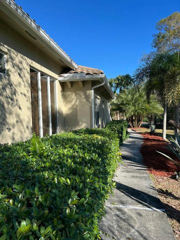 16684 62nd Road N, The Acreage, FL 33470