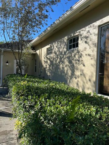 16684 62nd Road N, The Acreage, FL 33470