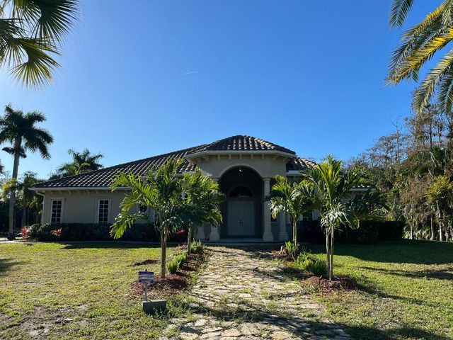 16684 62nd Road N, The Acreage, FL 33470