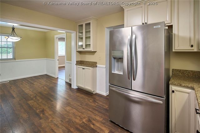 4926 Dempsey Drive, Charleston, WV 25313
