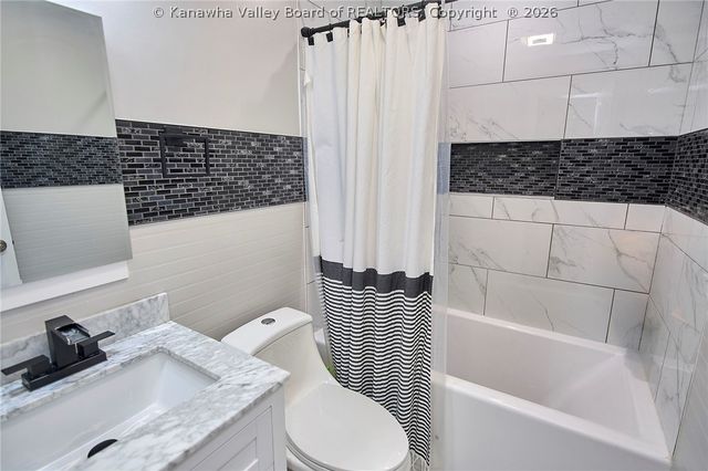 4926 Dempsey Drive, Charleston, WV 25313