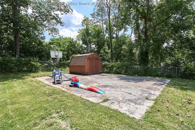4926 Dempsey Drive, Charleston, WV 25313