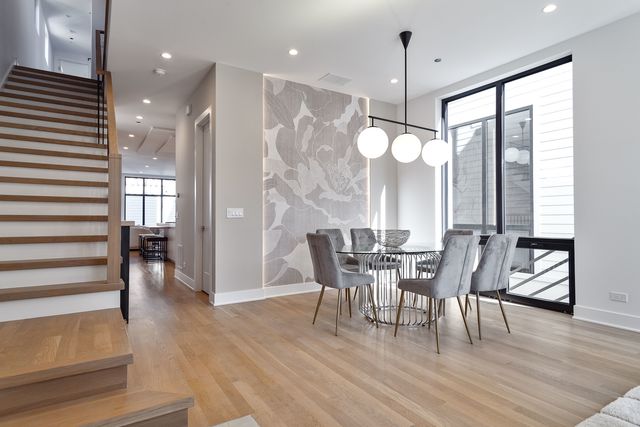1418 W Warner Avenue, Chicago, IL 60613