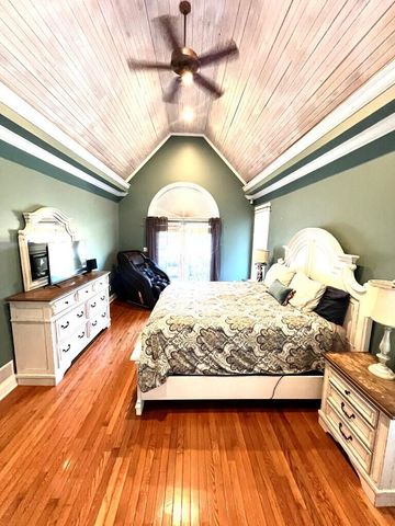 21 Crestwood Circle, Prestonsburg, KY 41653