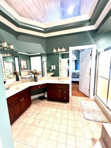 21 Crestwood Circle, Prestonsburg, KY 41653