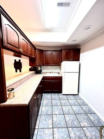 21 Crestwood Circle, Prestonsburg, KY 41653