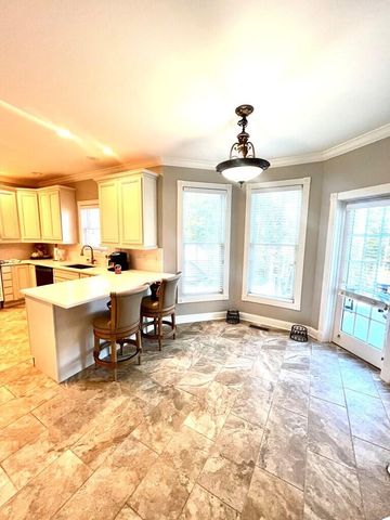 21 Crestwood Circle, Prestonsburg, KY 41653