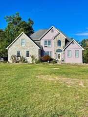 21 Crestwood Circle, Prestonsburg, KY 41653