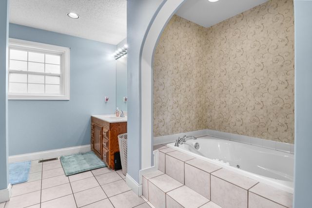 380 Silver Eagle Drive, London, KY 40744