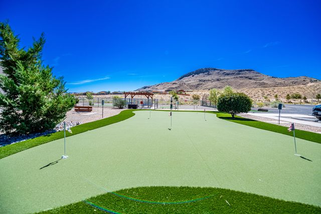 240 Rio Chama Circle SW, Los Lunas, NM 87031