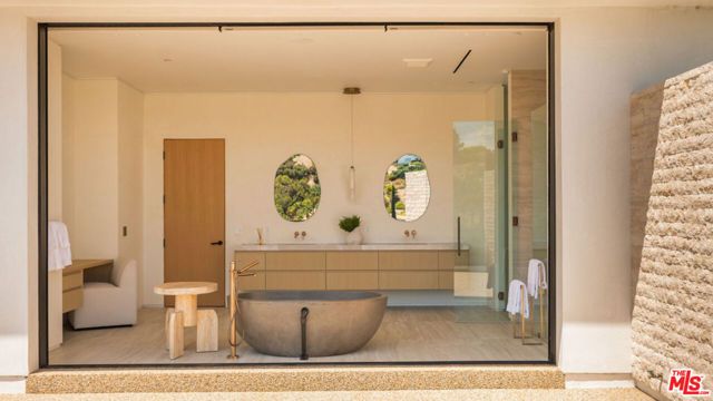 16988 Strawberry Drive, Los Angeles, CA 91436