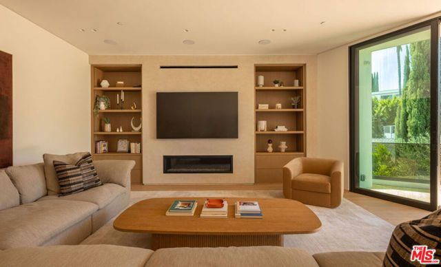 16988 Strawberry Drive, Los Angeles, CA 91436