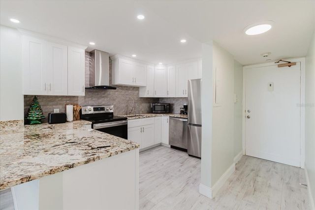 51 ISLAND WAY 801, Clearwater Beach, FL 33767