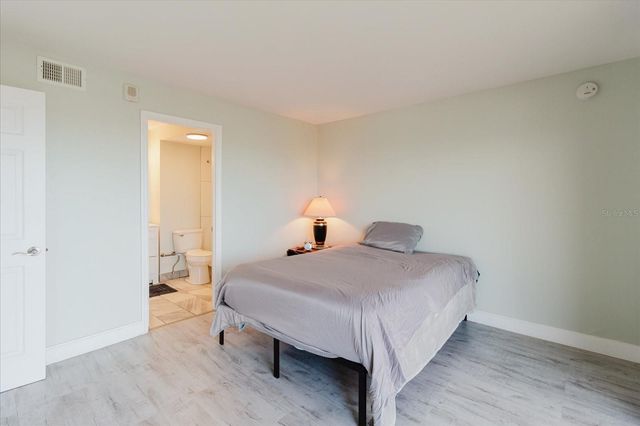 51 ISLAND WAY 801, Clearwater Beach, FL 33767