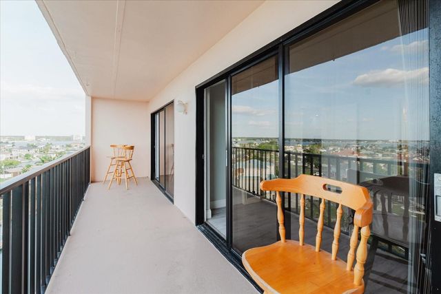 51 ISLAND WAY 801, Clearwater Beach, FL 33767