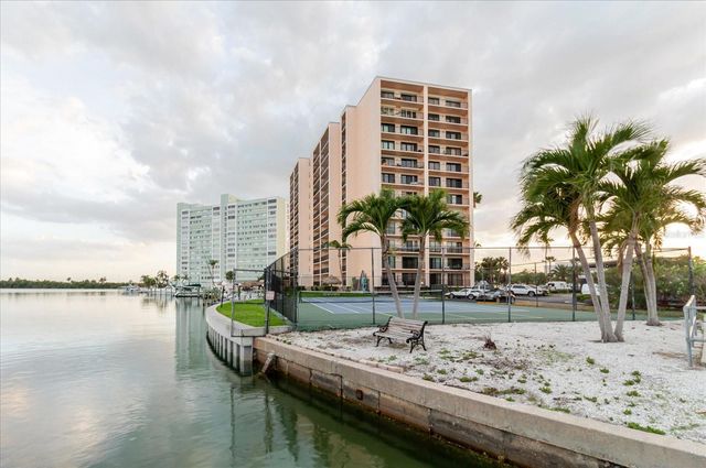 51 ISLAND WAY 801, Clearwater Beach, FL 33767