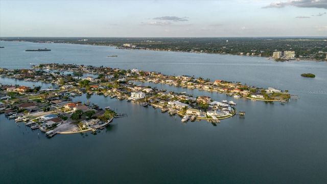 51 ISLAND WAY 801, Clearwater Beach, FL 33767