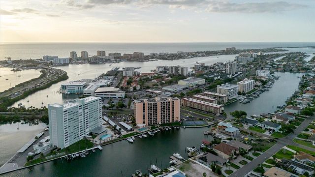 51 ISLAND WAY 801, Clearwater Beach, FL 33767