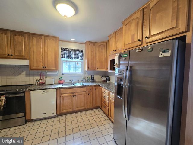 125 SCHOOL PL, Milford, DE 19963