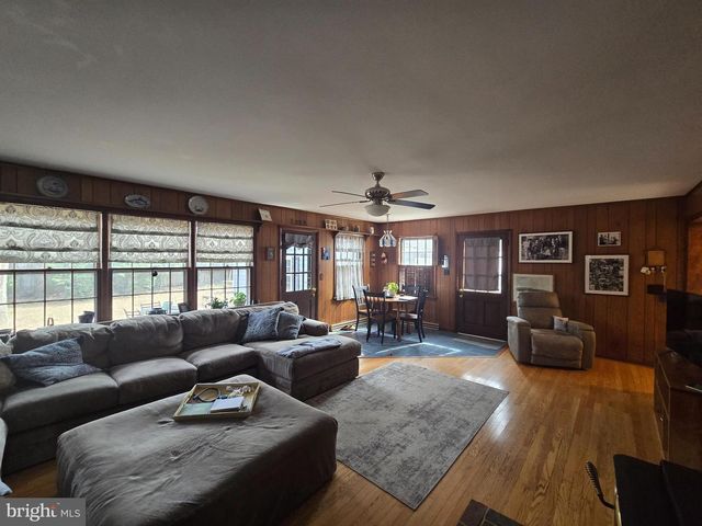 125 SCHOOL PL, Milford, DE 19963