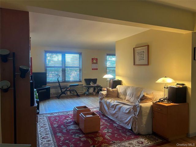 140-39 34th Avenue 2S, Flushing, NY 11354
